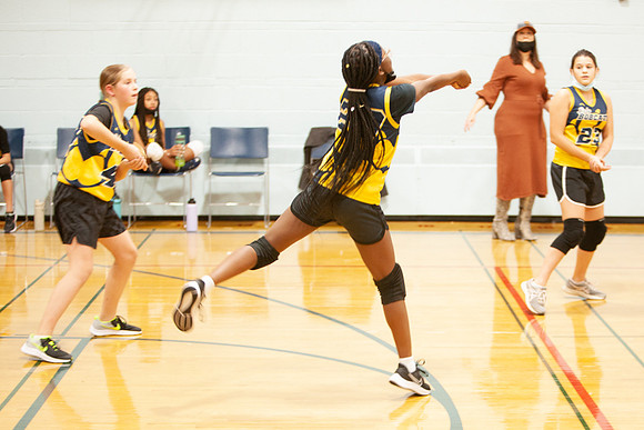 Zoey Volleyball 2_2710